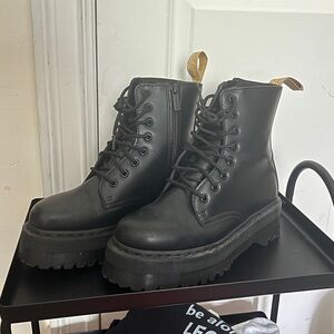 DR MARTEN JADON MONO PLATFORM BOOTS